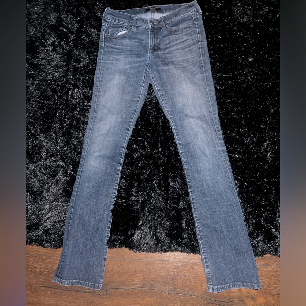 hi! i’m selling these vintage Women’s Banana Republic Bootcut Flare Jeans!